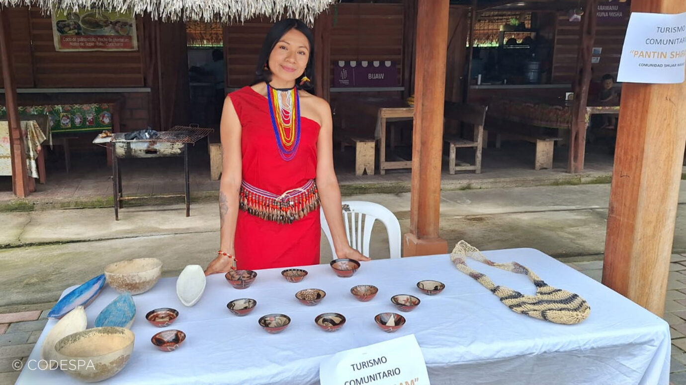 mujer indigena ecuador